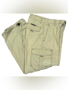 Quiksilver youth size 26x28 Light Khaki Cargo Y2K skate Boardshort Pants